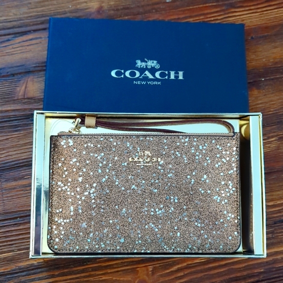 Coach Handbags - Coach Wristlet